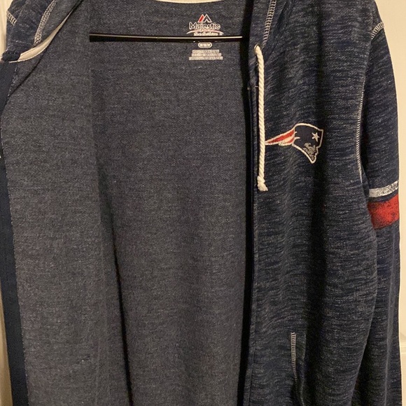 EUC Woman’s Zip Up Hooded Patriots Sweatshirt - Picture 6 of 8